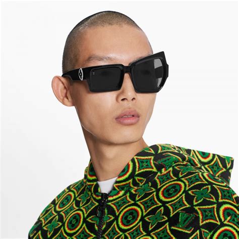 louis vuitton sunglasses sizing|louis vuitton distorted sunglasses.